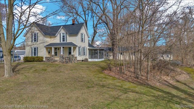 205 S Lake Pleasant Road, Attica Township, MI 48412