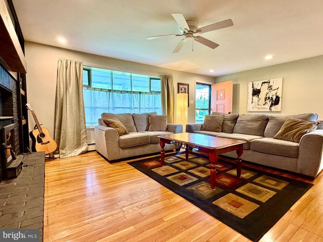 902 ROUTE 113, Sellersville, PA 18960
