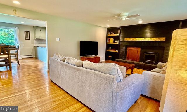 902 ROUTE 113, Sellersville, PA 18960