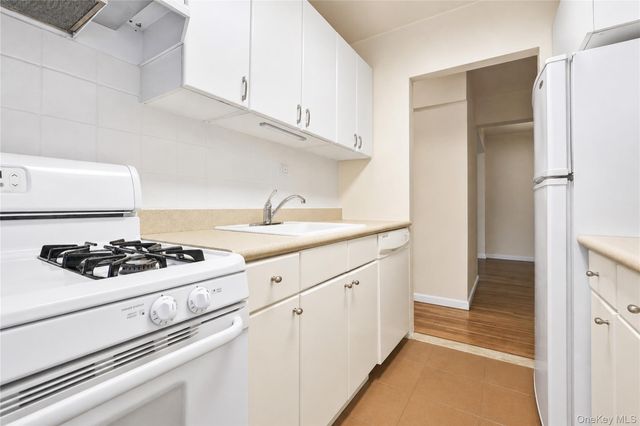 28-02 141st Street 1C, Flushing, NY 11354