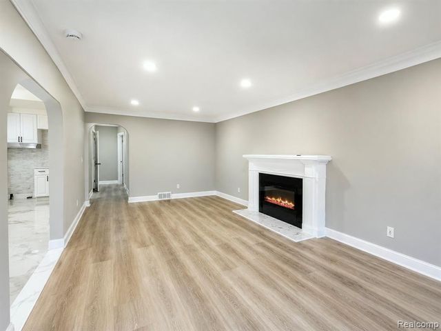 18421 Kentucky Street, Detroit, MI 48221