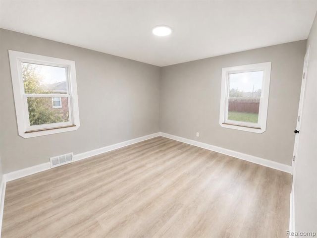 18421 Kentucky Street, Detroit, MI 48221