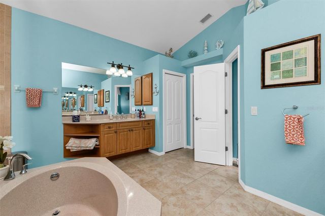 1146 ROTONDA CIRCLE, Rotonda West, FL 33947