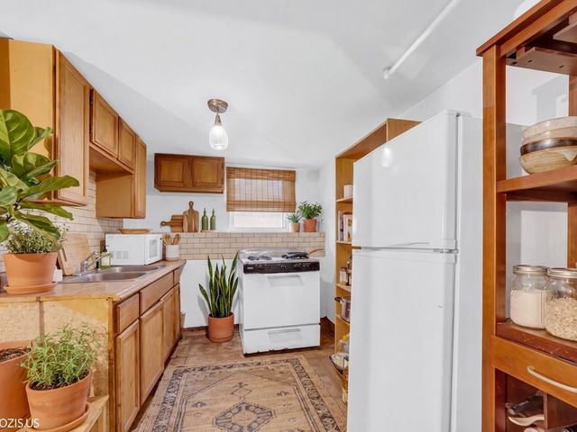 2442 N Lawndale Avenue, Chicago, IL 60647