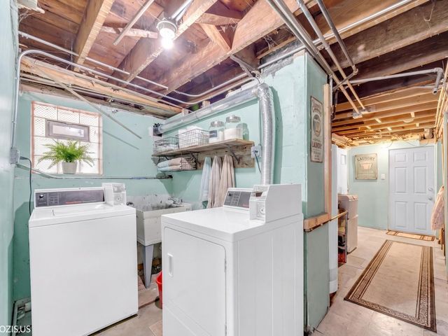 2442 N Lawndale Avenue, Chicago, IL 60647
