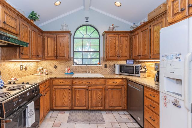 6806 Michelle Drive, Amarillo, TX 79109