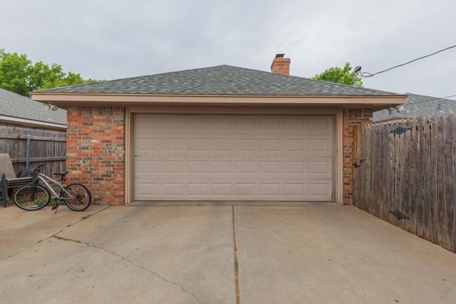6806 Michelle Drive, Amarillo, TX 79109