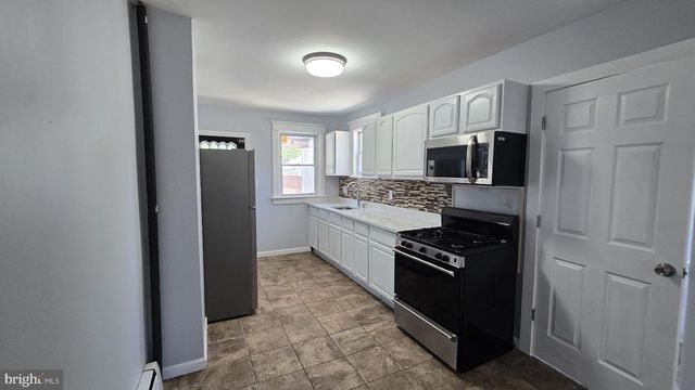 41 HOLLYWOOD AVE, Trenton, NJ 08609