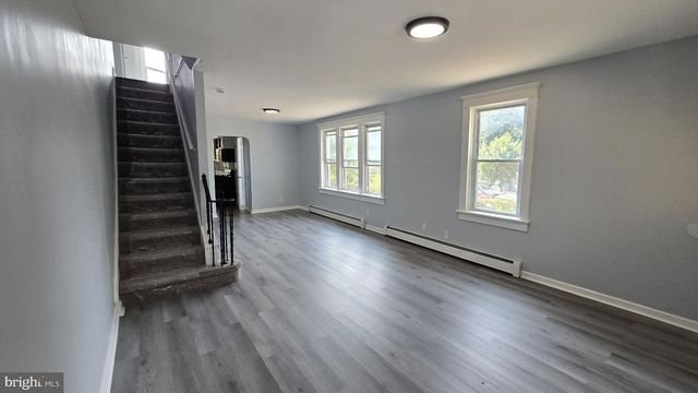 41 HOLLYWOOD AVE, Trenton, NJ 08609