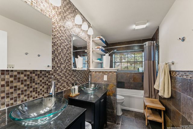 12503 WANDERING TRL, San Antonio, TX 78249