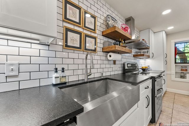 12503 WANDERING TRL, San Antonio, TX 78249