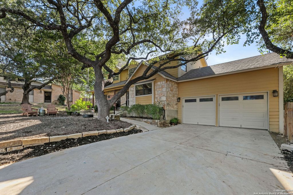 12503 WANDERING TRL, San Antonio, TX 78249