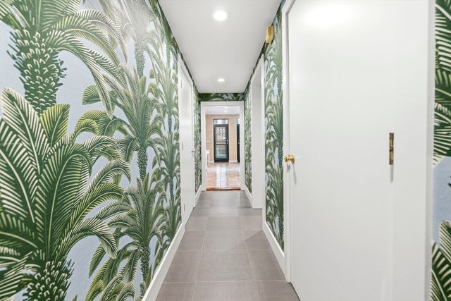 122 Marlborough Street, Boston, MA 02116