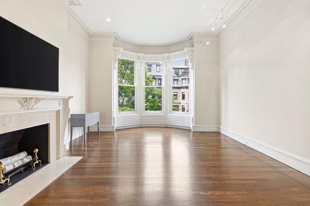 122 Marlborough Street, Boston, MA 02116
