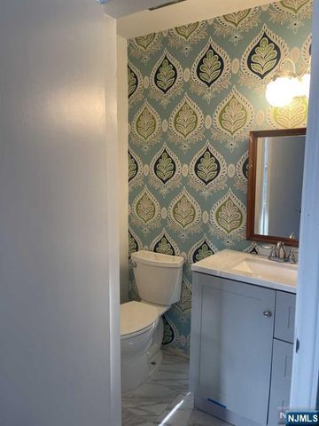 166 Midwood Road, Paramus, NJ 07652