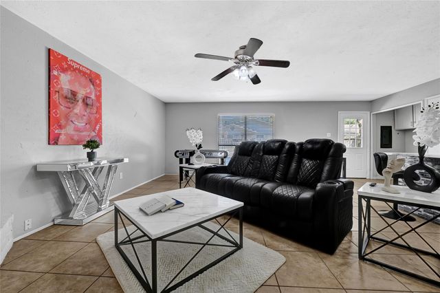 4350 Kacee Drive, Houston, TX 77084