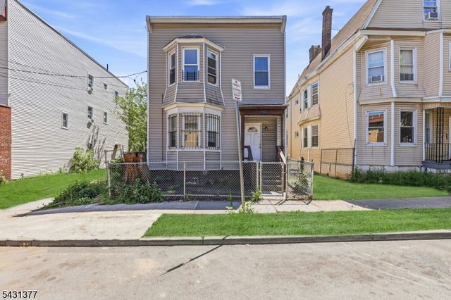 184 W Runyon St, Newark City, NJ 07108
