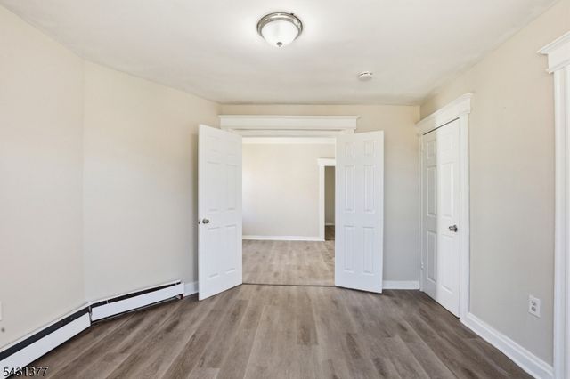 184 W Runyon St, Newark City, NJ 07108