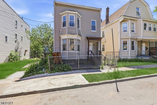 184 W Runyon St, Newark City, NJ 07108