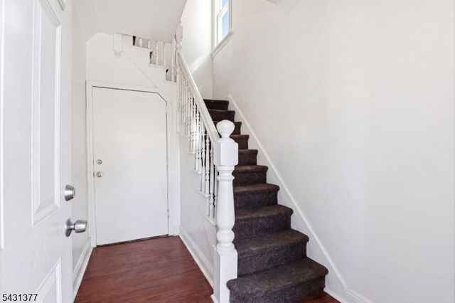 184 W Runyon St, Newark City, NJ 07108