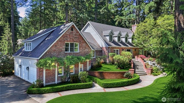13555 NE 54th Place, Bellevue, WA 98005