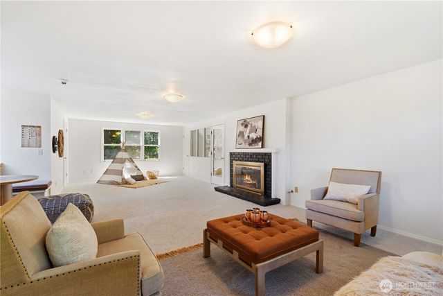 13555 NE 54th Place, Bellevue, WA 98005