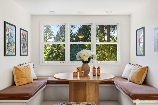 13555 NE 54th Place, Bellevue, WA 98005