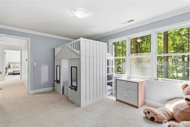 13555 NE 54th Place, Bellevue, WA 98005