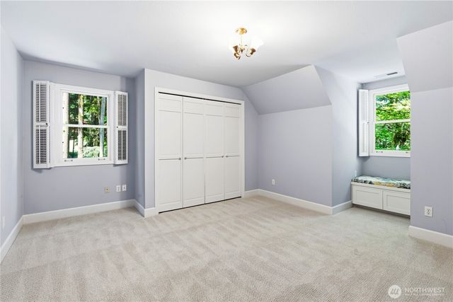 13555 NE 54th Place, Bellevue, WA 98005