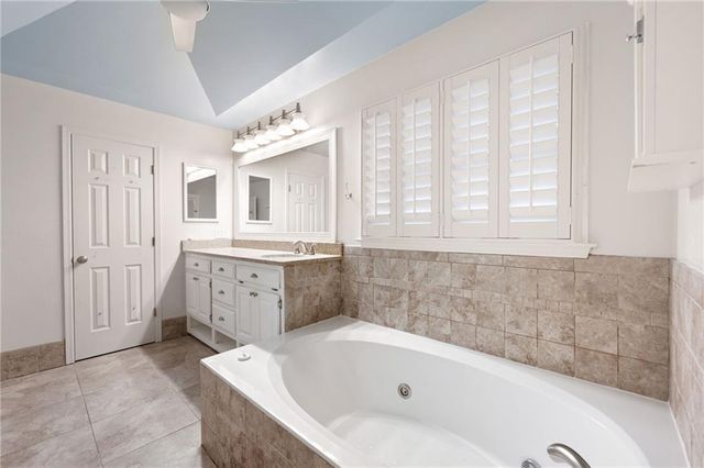 3625 Woodlark NE Drive, Roswell, GA 30075