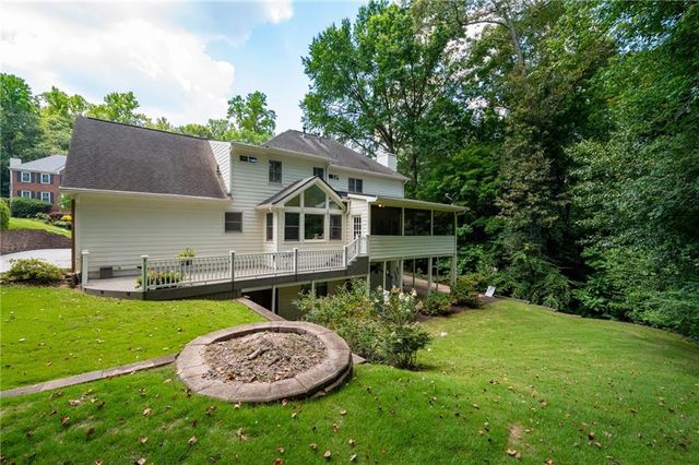 3625 Woodlark NE Drive, Roswell, GA 30075