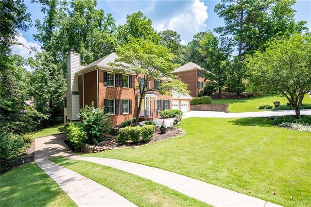 3625 Woodlark NE Drive, Roswell, GA 30075