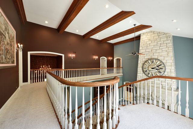 1661 Balmoral Lane, Inverness, IL 60067