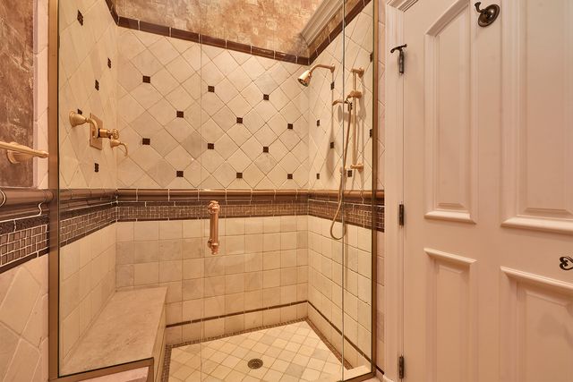 1661 Balmoral Lane, Inverness, IL 60067