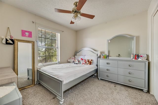 4102 Autumn Ridge Court, Arlington, TX 76016