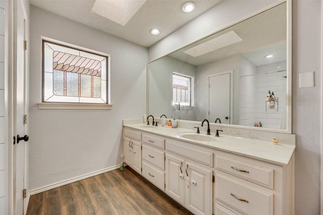 4102 Autumn Ridge Court, Arlington, TX 76016