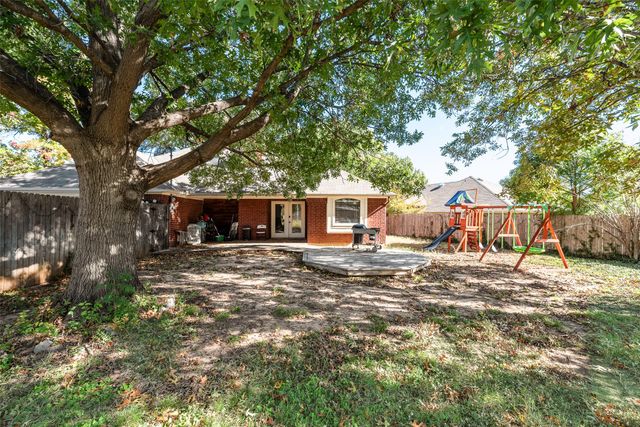 4102 Autumn Ridge Court, Arlington, TX 76016