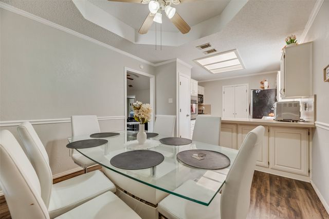 4102 Autumn Ridge Court, Arlington, TX 76016