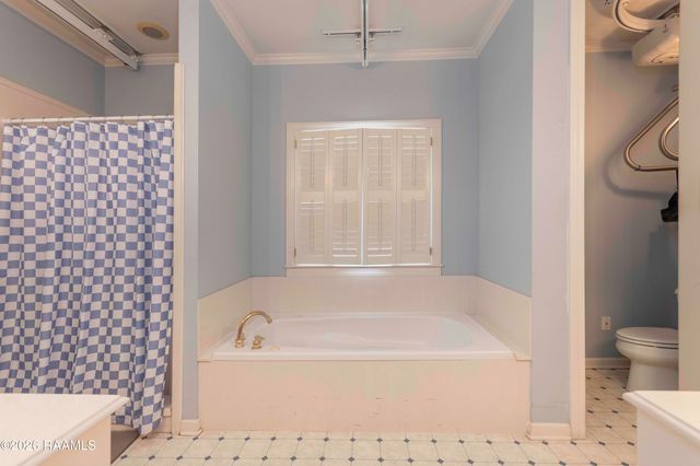 2404 Robley Drive, Lafayette, LA 70503