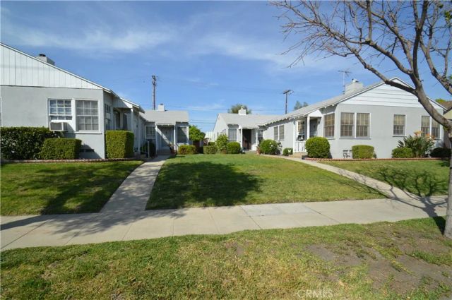 3007 W Victory Boulevard, Burbank, CA 91505