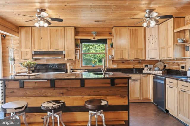 8 HOPE VALLEY LN, Stafford, VA 22554