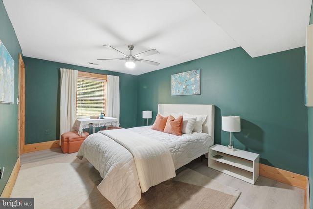8 HOPE VALLEY LN, Stafford, VA 22554