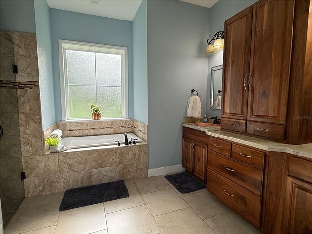 12501 N US HIGHWAY 27, Ocala, FL 34482