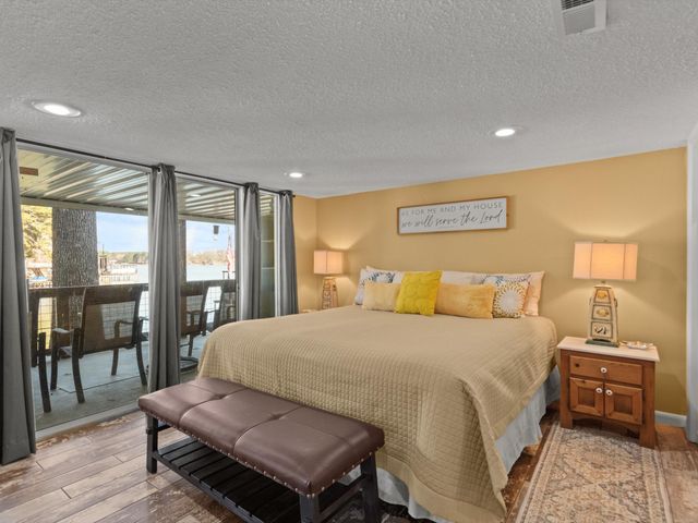 500 Elk River Shores Dr, Rogersville, AL 35652