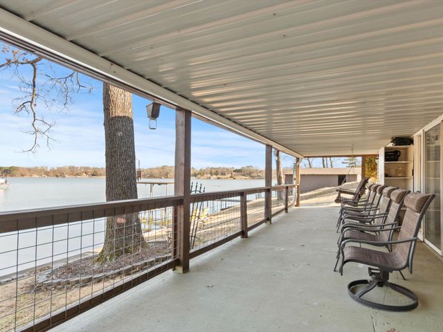 500 Elk River Shores Dr, Rogersville, AL 35652