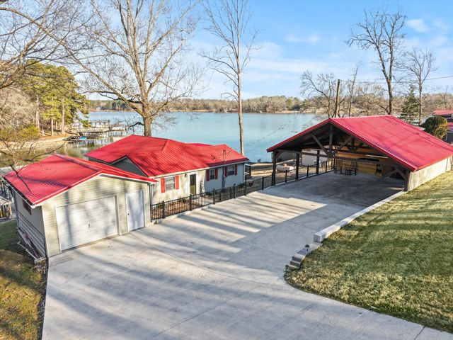 500 Elk River Shores Dr, Rogersville, AL 35652