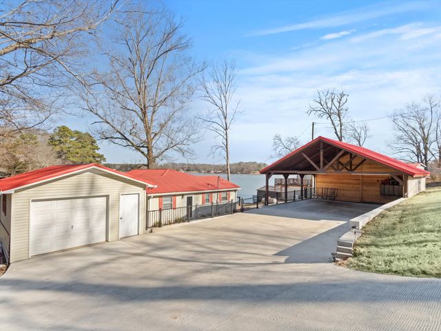 500 Elk River Shores Dr, Rogersville, AL 35652