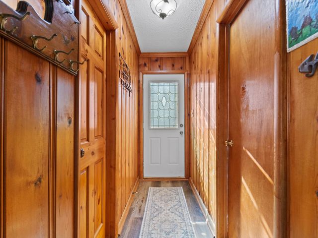 500 Elk River Shores Dr, Rogersville, AL 35652