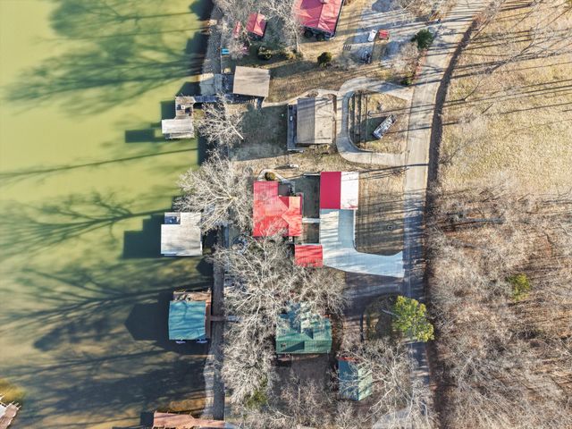 500 Elk River Shores Dr, Rogersville, AL 35652