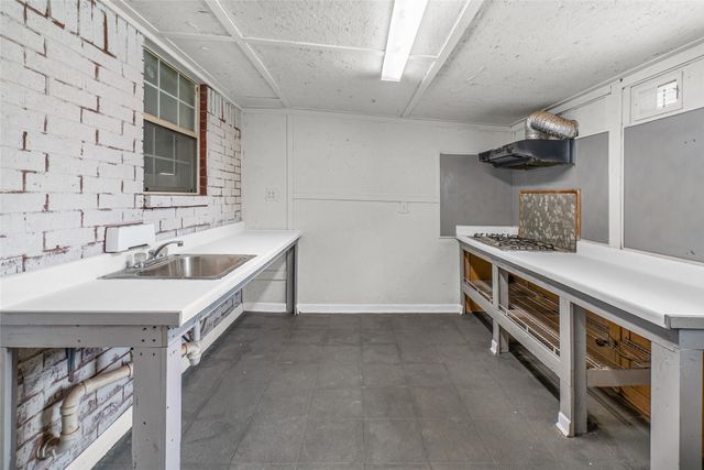 608 Aldridge Street, Commerce, TX 75428